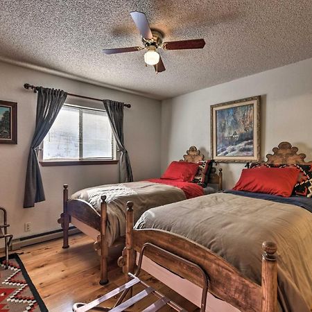 Downtown Red River Retreat With Mtn Views And Yard Exterior foto